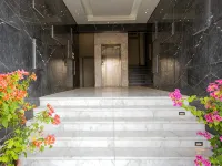 Elite Hotel - parking