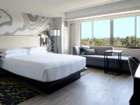 Long Beach Marriott Hotele w: Long Beach
