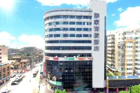 Homeinn Selected Hotel (Foshan Zumiao Lingnan Tiandi Hotel) - Bintang 3