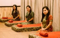 The Golden Bay Hotel Batam - spa