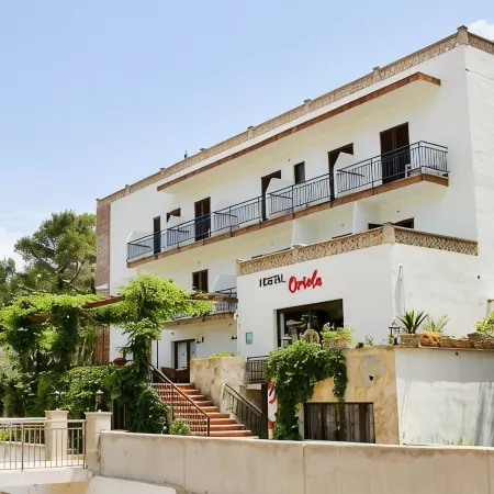 Boutique Hotel Oriola Отели в г. Польенса