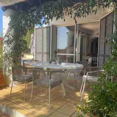 Pool villla in the Quinta do Paraiso, just 800 m to the beach/village centre Hotel Exterior