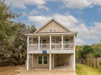 SANDY FEET RETREAT - Private Pool, Hot Tub Hotels in Duck