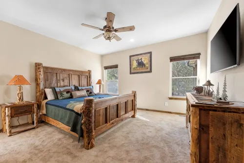 Huge Private Heated Swim Spa • Game Room • 7Br/7Baentire Home  Work Space,