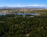 5-Acre Cabin. 1 Min to River Access & Downtown Post Falls. Near Cda