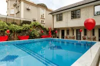 Senator Hotel - Pools