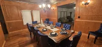 Vacation, Wedding, Retreat & Family Gathering, Spa and Theater rooms - Sleeps 30