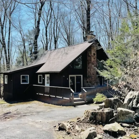 A/C°W/D°BBQ°Heart of Poconos °Fireplace°Hot Tub