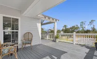 Lolli & Pops Beach House! 3min walk to the longest man-made Beach in the world! - Wifi