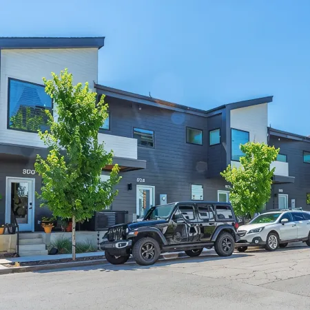 Cozy 1-bedroom condo in Historic St. Elmo Chattanooga with Mountain Views