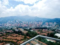 PENTHOUSE 40 Floor to enjoy the VIEW OF THE CITY! Awesome huge apartment 127 sm Hotéis em Itagui