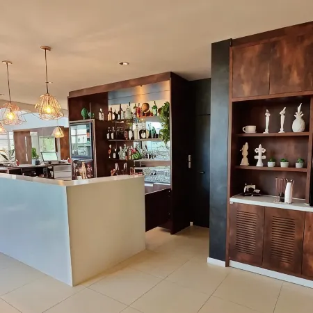Mogano Express Hotel- Eletroposto