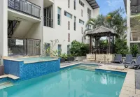 Paradiso Paradise - 3 Bed Apt with Balcony - Beach