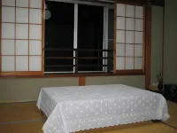 Ryokan Mikuniya - parking