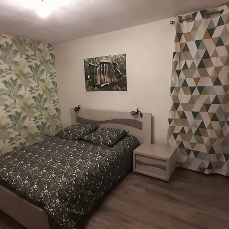 APARTMENT 1ST FLOOR 4 ROOMS 2 BEDROOMS 2-4PERS