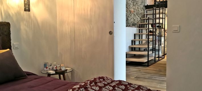 Contemporary bright apartment on Quai Royal with large terrace Sèt Hotels in Sete