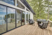 The Nest at Eagle Bay Cove on Lake D'Arbonne with pool, boathouse and game room! - Wi-Fi