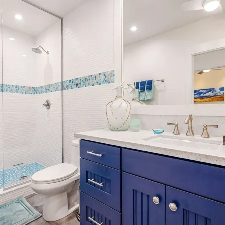 BLUE OCEAN VIEW 172 BRAND NEW LUXURIOUS OCEAN VIEW CONDO W/ A/C TREAT YOURSELF!!