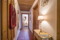 Apartment with seaview, 2 bedrroms. own garden, 5 min. to lake - Wifi