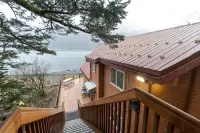 Mountain N' Shores Chalet