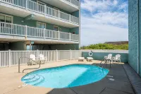 Stunning Top-Floor Oceanfront Condo! Pools & New Step in Shower and More! - Pools