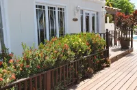2 Luxurious, Modern 1 bed Suites with Stunning Ocean/Marina Views@amazing prices -  Ferienhäuser