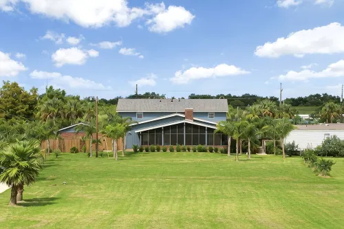 EXCEPTIONAL EXCLUSIVE ONE-OF-A-KIND 5 BEDROOM 5 BATH LODGE IN VENICE - Homestays