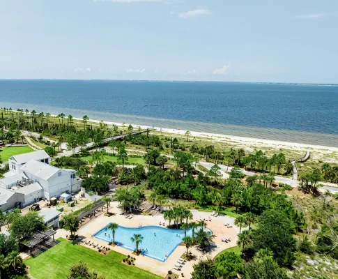 Windmark home steps2pool,min2beach,golf cart, fire pit, heated pool&beach equip