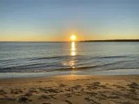 Sunset Villa Across the Street from Beach & Walk to Pool / Golf