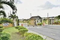 Rest Stop- Upstairs/5 miles fr MBJ/24hrs Security - 2-Star