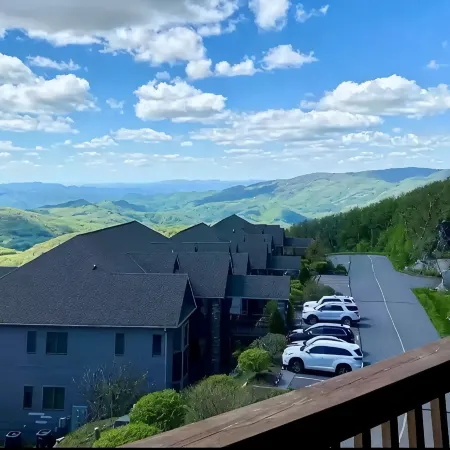 Blue Ridge Postcard View.  Long Range, Layered Mountain Views!