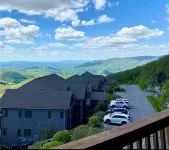 Blue Ridge Postcard View.  Long Range, Layered Mountain Views! - Mountain view