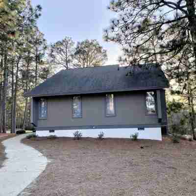 Golf Front Retreat on Pinehurst No. 6 with 3 Bedrooms /2 Bath /4 Beds / Sleeps 8 Hotel Exterior