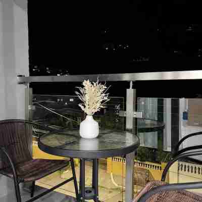 Camrose by the Curve Meadowbrook 2-bedroom Apt in Meadowbrook, Kingston Others