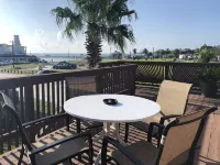 WATERVIEW!!  Available for short term rental and month to month rental! - 3 stjerner