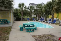 Southern Comfort : Private Pool, Hot Tub, Ocean Views, Elevator, & Walk to Town - Pools