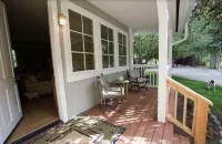 A quaint cottage in the woods. Close to world class ski resort, Sun Valley. - 4-Star