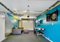 Hot Tub and Rooftop Patio- Walk to Downtown! - 4-Star
