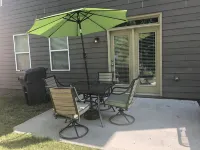 Modern 4Br Retreat — Minutes from Mercedes-Benz Stadium - World Cup Ready - Bungalows