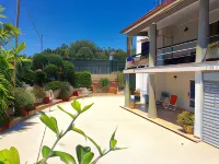 B&B All'Ombra Degli Ulivi - Bed and Breakfasts