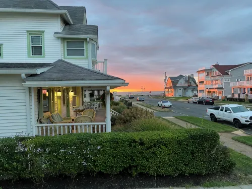 Top Rated!  Only 4 Houses to Beach! Oceanview Deck and 6 Beach Passes Included!