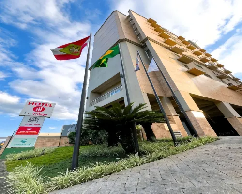 Le Village Flats e Hotel Hotels in Joinville