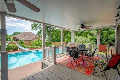 "Lakeshore Landing"- Next to Lake Norman, Pool, Game Room, Pickleball, Putt Putt โรงแรมใน