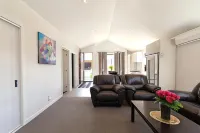 NV Homes - Homestays
