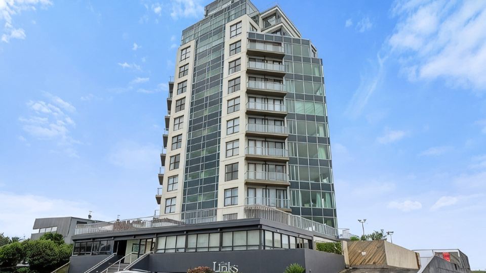 U Suites at The Links