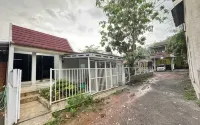 Omah Putih Homestay Jogja