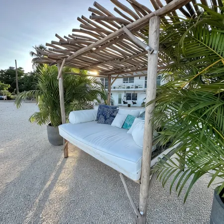 Private Oceanfront: Heated Pool, Paddleboards & Kayaks - 180 degree ocean views