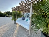 Private Oceanfront: Heated Pool, Paddleboards & Kayaks - 180 degree ocean views