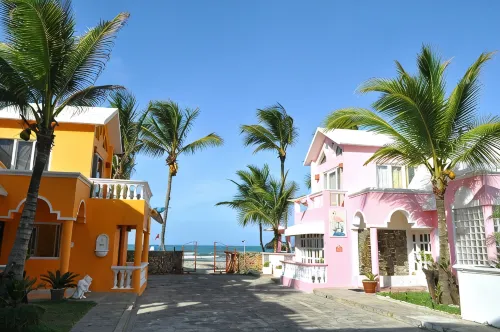 Villa Flamingo; Sleeps 8; Waterfall, Oceanfront Pool, Hot Tub - Villas