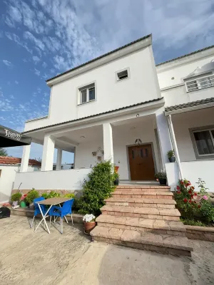 Villa Shehu - Beach